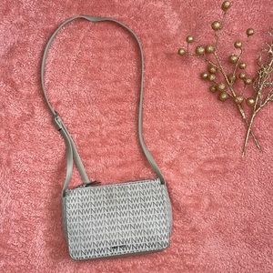 Nine West shoulder purse